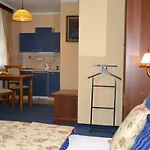 Guest house Aurooms Zlatniky (Central Bohemian)
