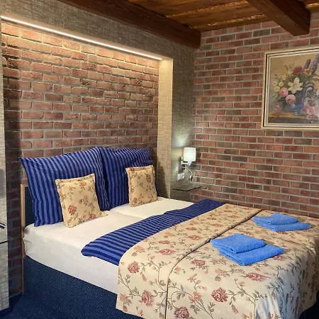 Aurooms Guest house
