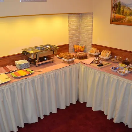 Aurooms Zlatniky (Central Bohemian)