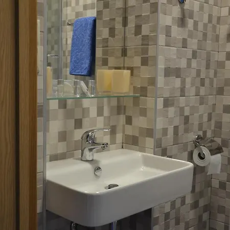 Guest house Aurooms 4*