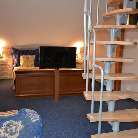 Aurooms Zlatniky (Central Bohemian)