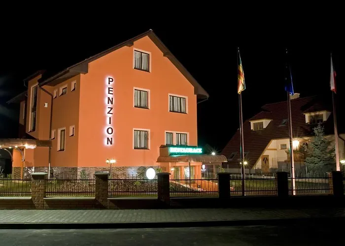 Aurooms בית הארחה 4*