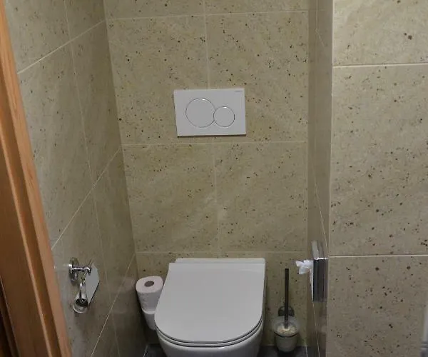 בית הארחה Aurooms