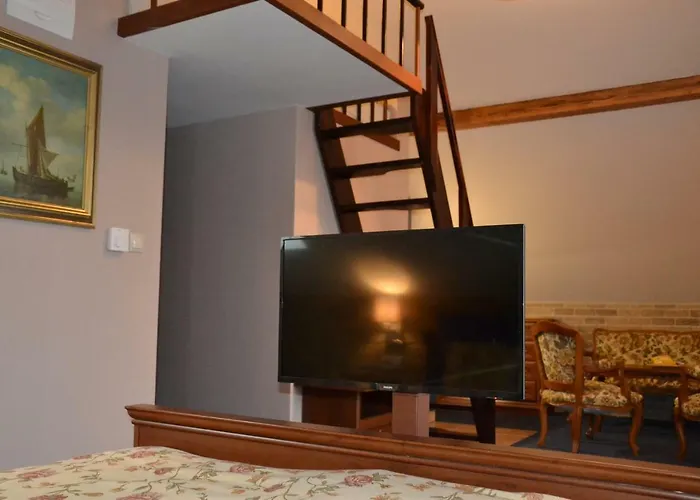 Aurooms בית הארחה